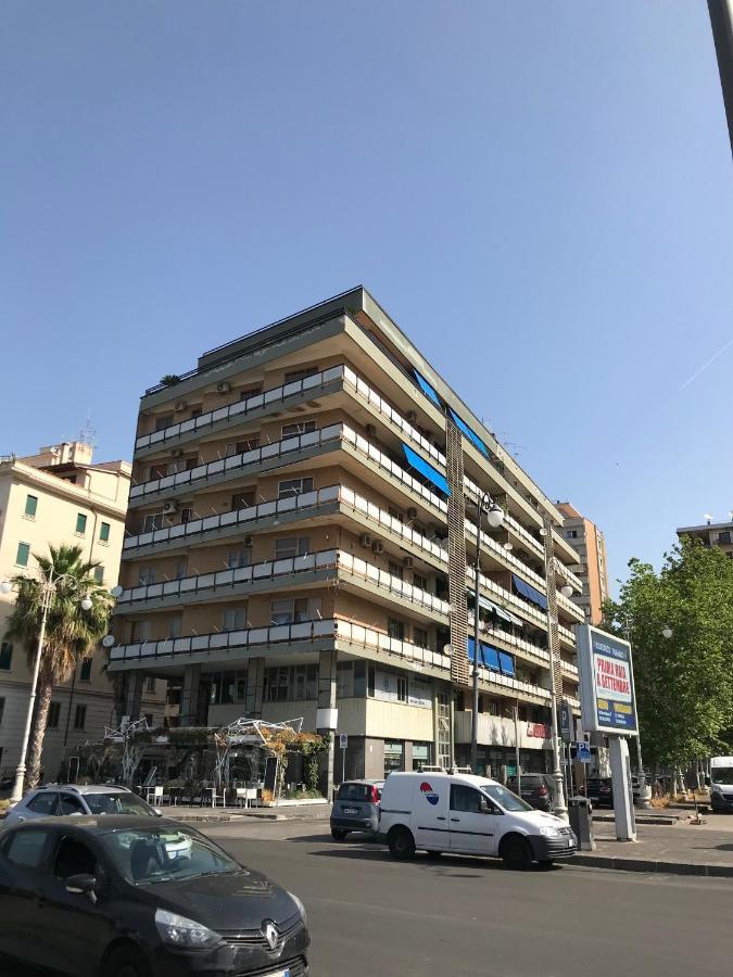 Casa Vacanza Brezza Di Maestrale Salerno Exterior photo